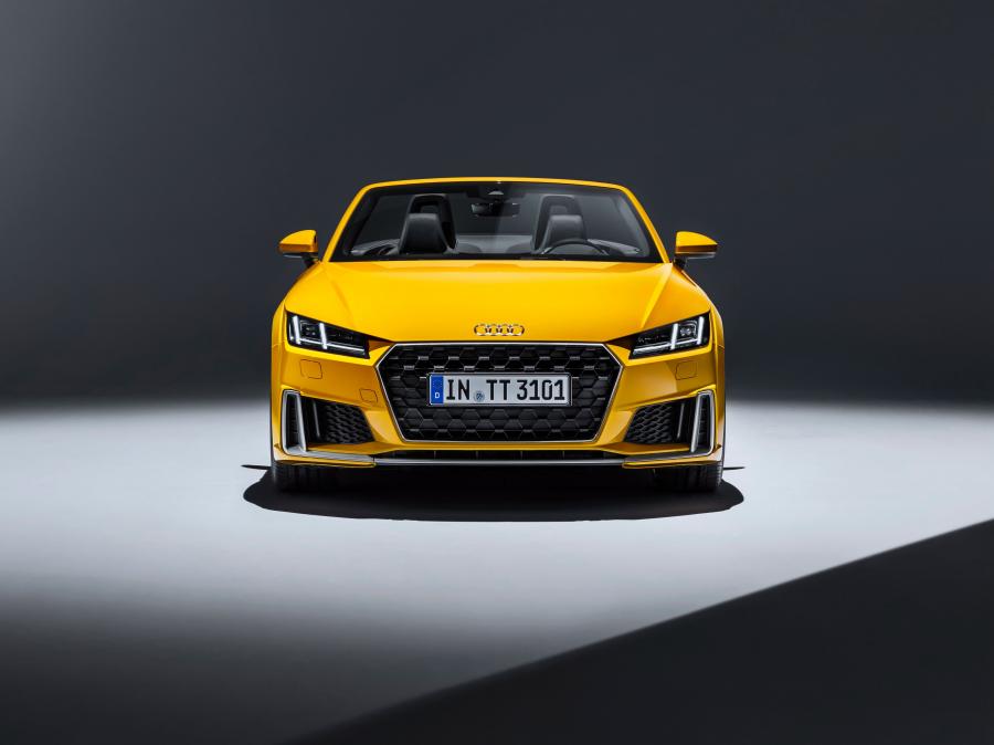  Audi TT Roadster S-Line (8S) 2018 года  (WW) (фото 31 из 33)